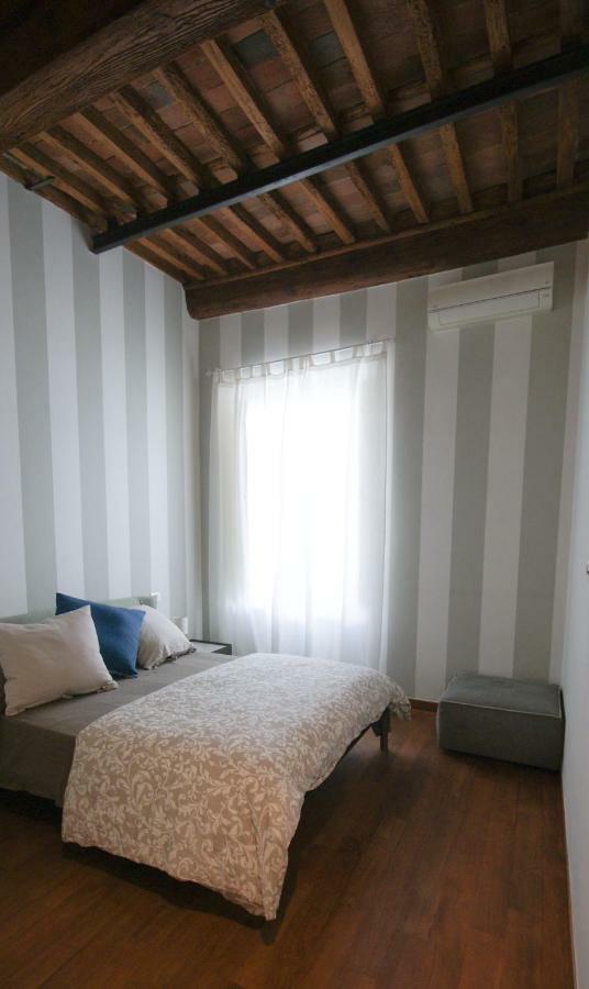 Tabacchi Luxury Apartment In Lucca Historical Center Near Toll Parking المظهر الخارجي الصورة
